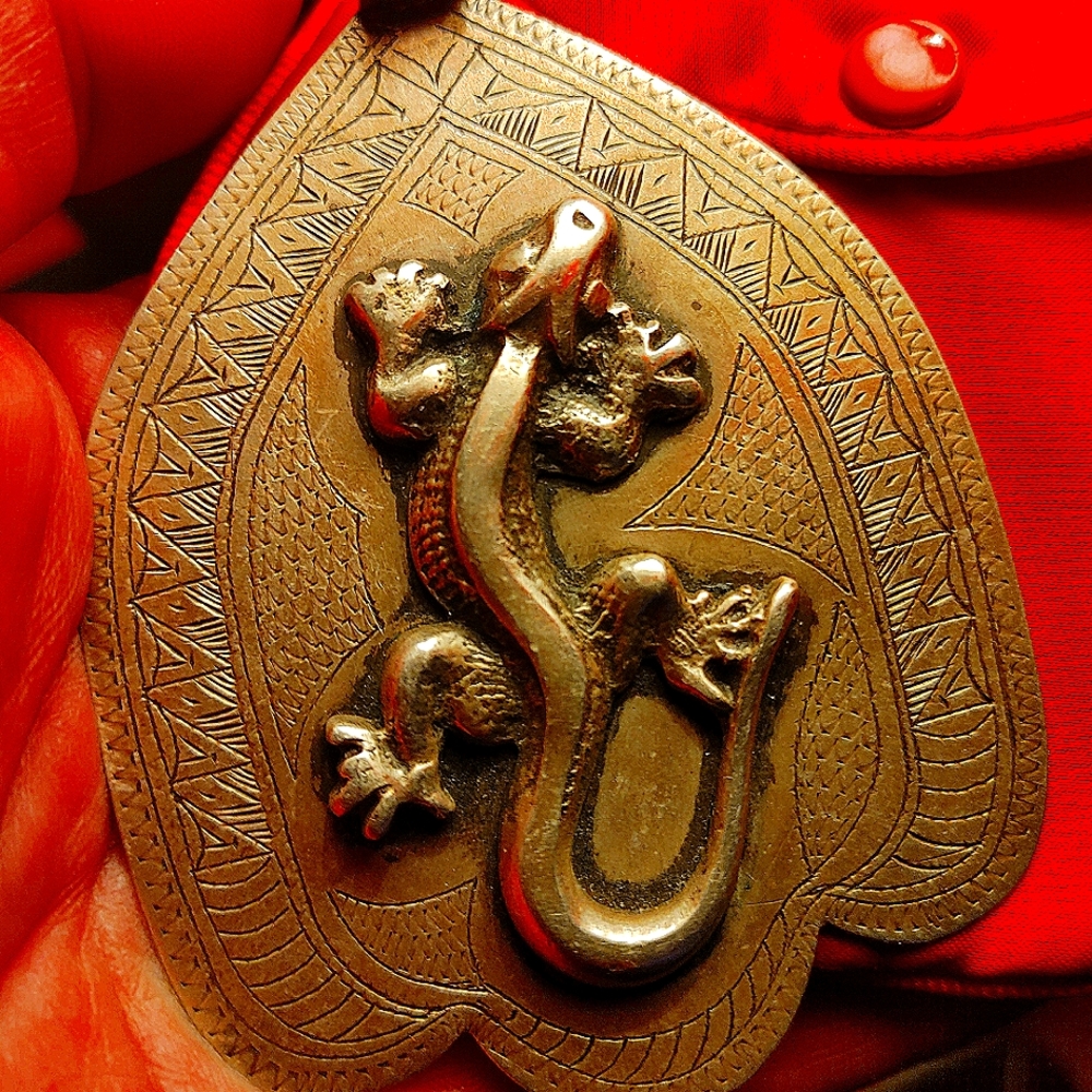 Silver Colored Huge Lizard Necklace / Pendant
